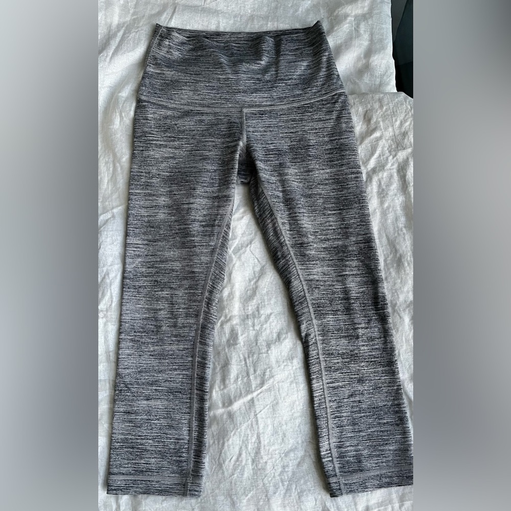 Lululemon - Picture 2 of 9